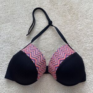 Shade & Shore Black and Pink Bikini Top